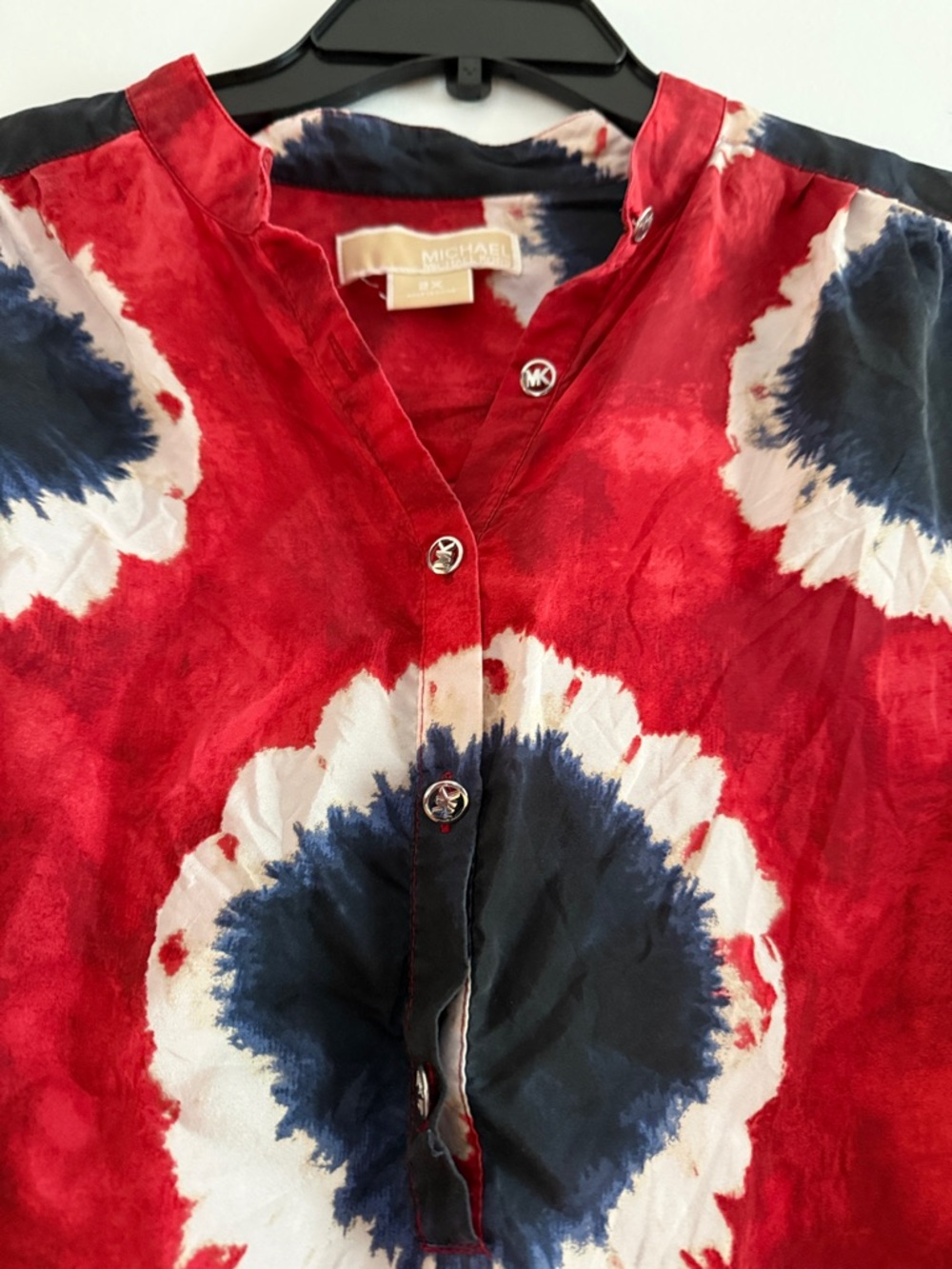 Michael Kors Red Tie-Dye Henley with Navy and White Circles - Picture 4 of 9
